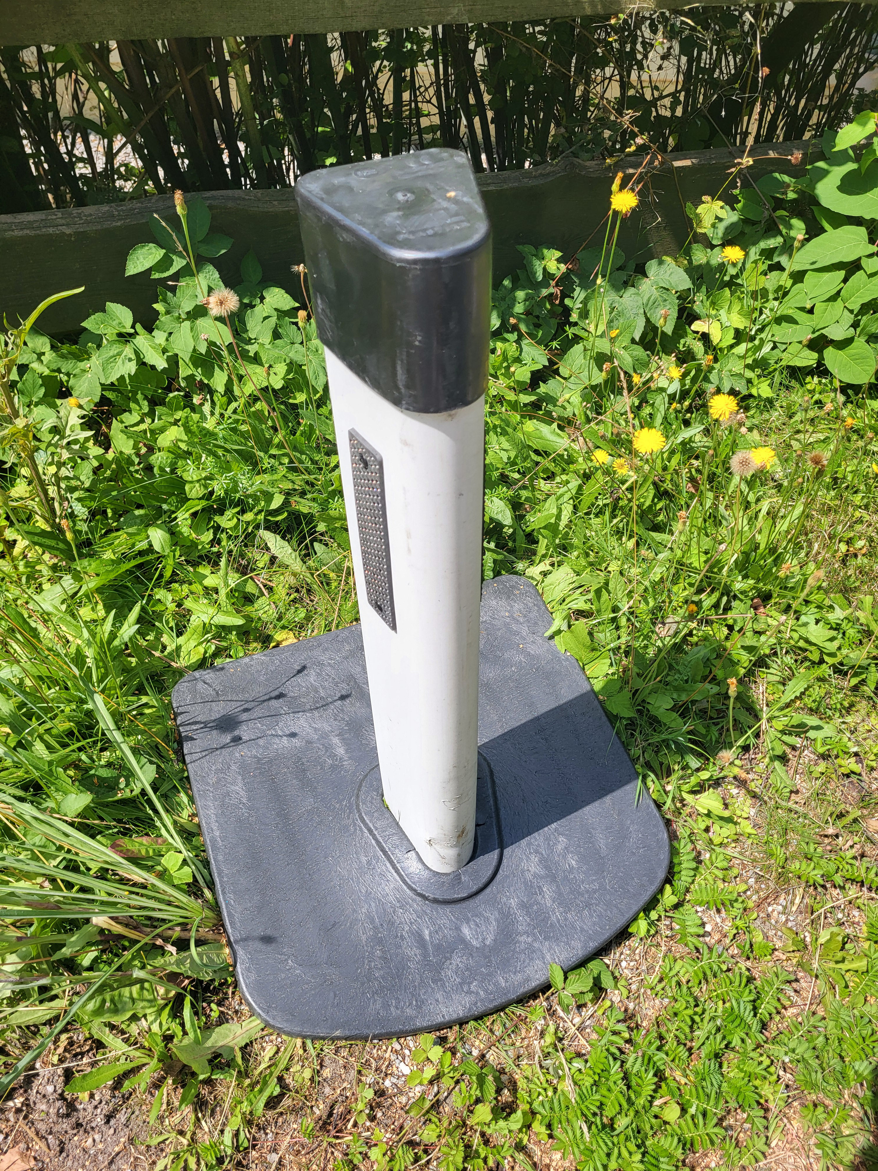 Mähkragen für Leitpflöcke